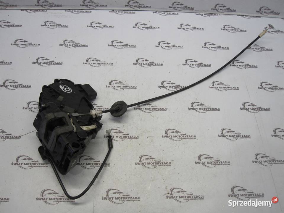 LAND ROVER FREELANDER II zamek drzwi prawy tył