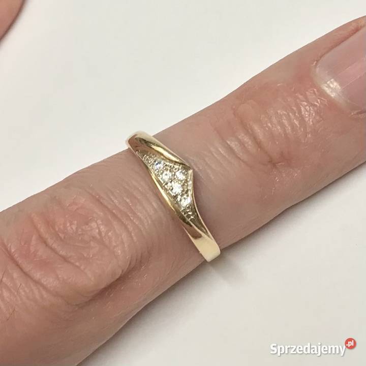 Złoty PIERŚCIONEK 14K KAMIENIE KRÓLEWNY r18 Pierścionki sprzedam