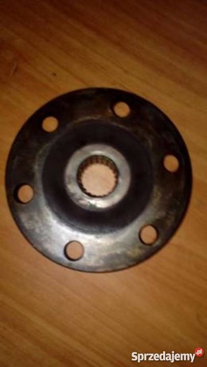 Piasta kola zamachowego Massey Ferguson 3050 nieuszkodzony Siemiatycze