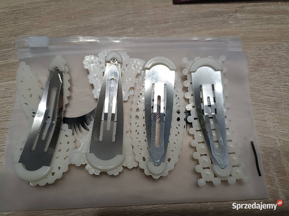 Zestaw 4 stylowych spinek do włosów perełki ecru pomorskie Kwidzyn