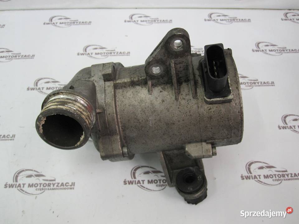 BMW 1 20 B 09r pompa wody 70285301 304453310 Pompy wody sprzedam