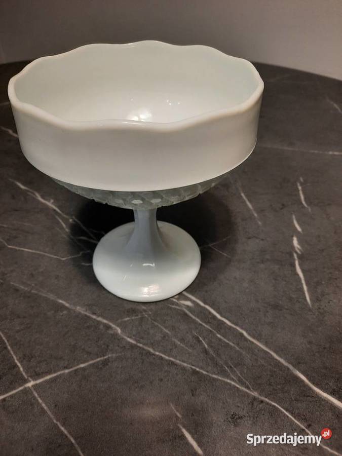 Cukiernica Kwiat z białego szkła dolnośląskie Wrocław sprzedam