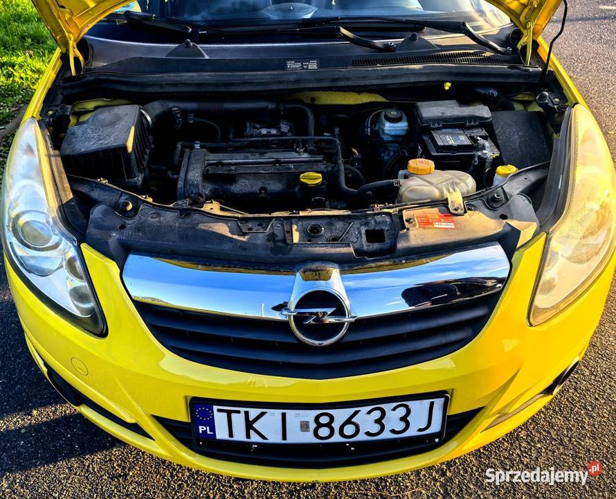 Opel Corsa D 14 90 2009 benzyna łódzkie