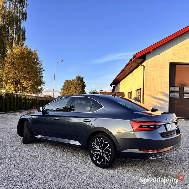 Skoda Superb LaurinKlement Pierwszy Właściciel radio sprzedam