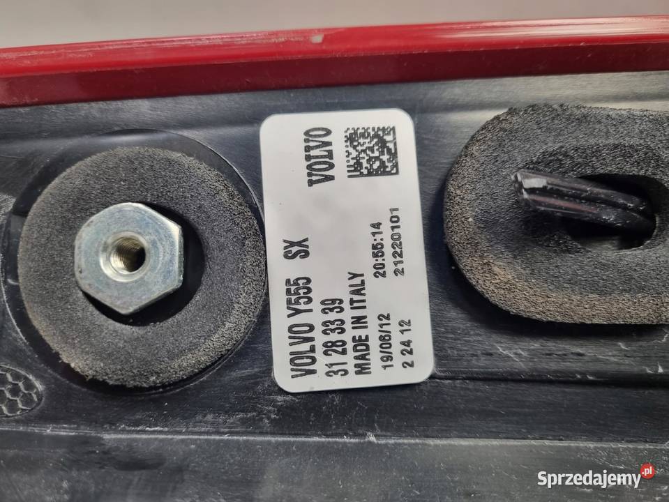 LAMPA Volvo V40 II 1216r TYLNIA TYLNA lewy tył