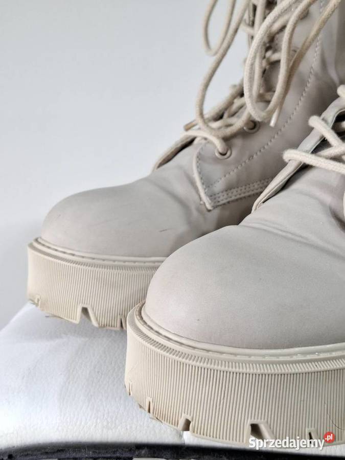 Beżowe botki 35 workery Bershka buty traktory brązowy/beżowy Kraków