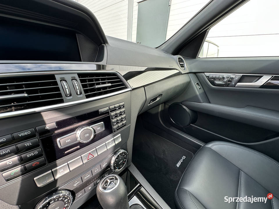 MercedesBenz C63 AMG benzyna Warszawa sprzedam