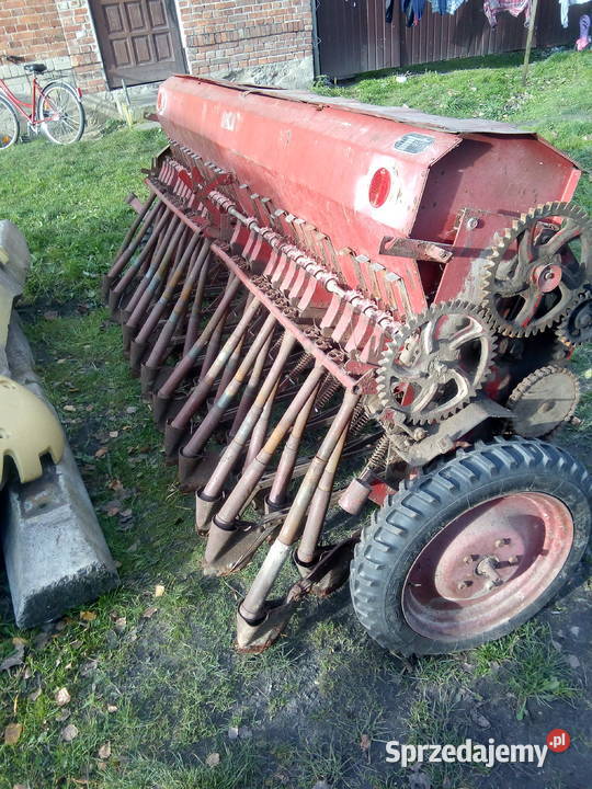 Siewnik zbożowy poznaniak 270 m na docisku Sadzenie/siewniki Miedźno
