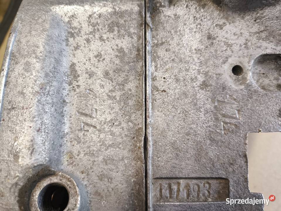 Kartery połówki silnika wfm 125 wsk 1956 dwa Lutoryż sprzedam