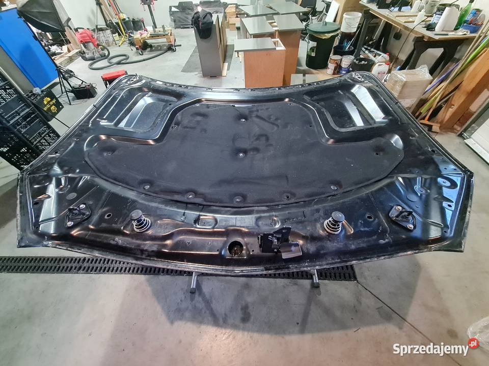 Mercedes Benz w205 maska pokrywa silnika czarna Śrem