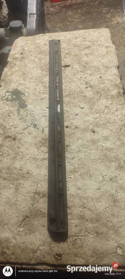 Dolna listwa drzwi lewych przednich A4 B6 B7 80 osobowe Lubin