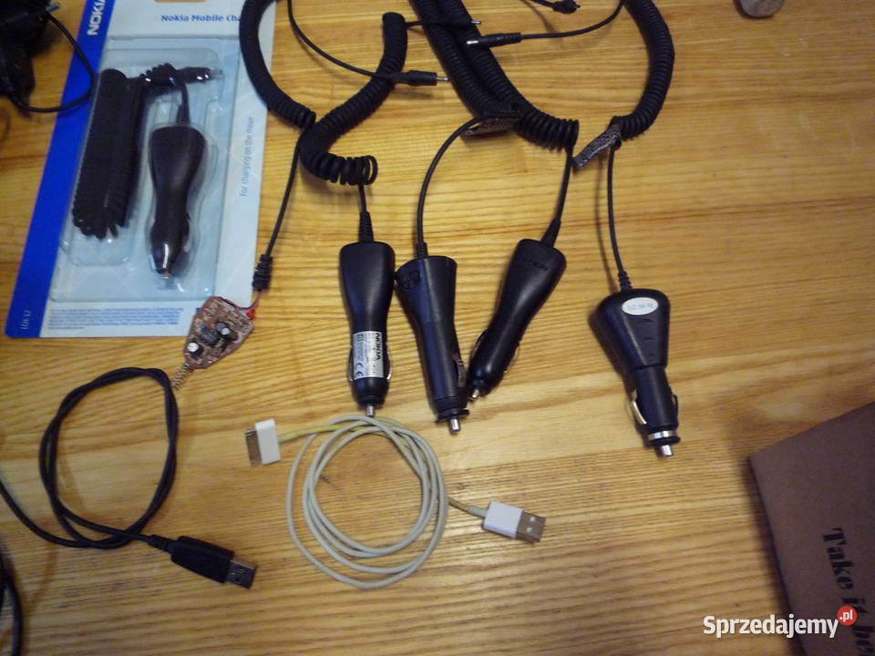 stare telefony komórkowe ładowarki słuchwki Chmiel