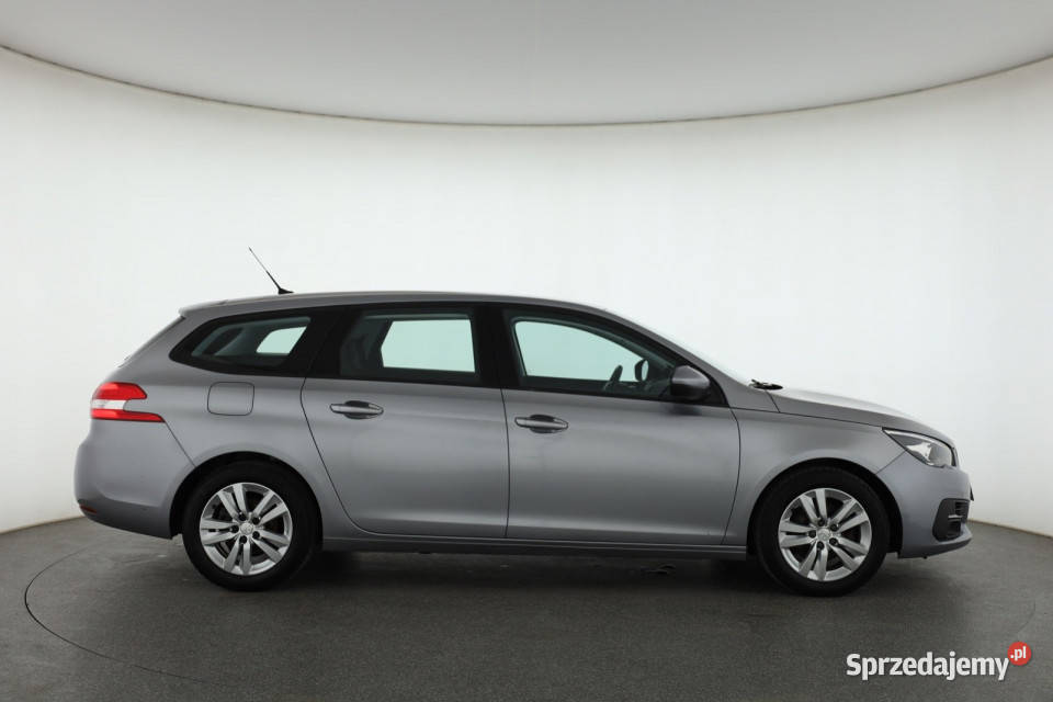 Peugeot 308 15 BlueHDi Piaseczno