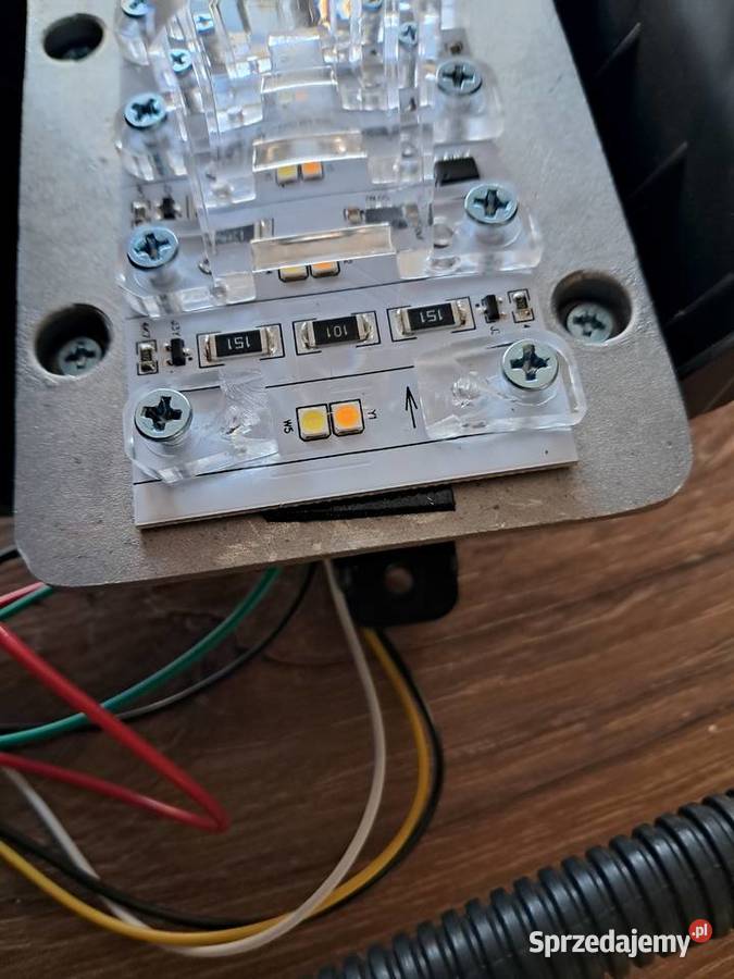 nowe wewnętrzne elementy do lampy Land Rover osobowe świętokrzyskie Sandomierz sprzedam