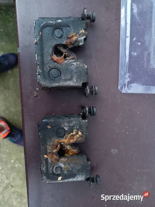 BMW 3 ZAMEK MASKI PRZÓD BMW E90E91 Karoseria Sosnowiec