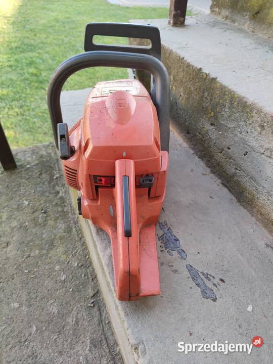 Piła Husqvarna 142 26 Piły, pilarki i wyrzynarki świętokrzyskie sprzedam