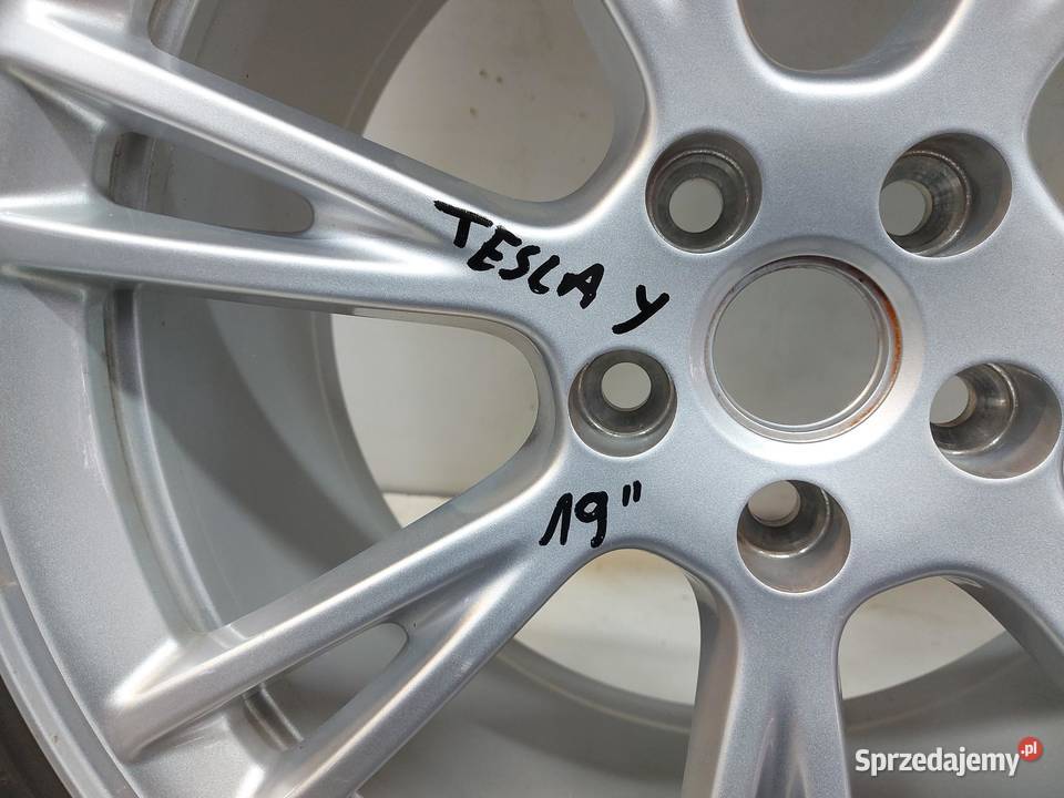 TESLA MODEL Y Koło alufelga 22545 R19 19x95 sprzedam
