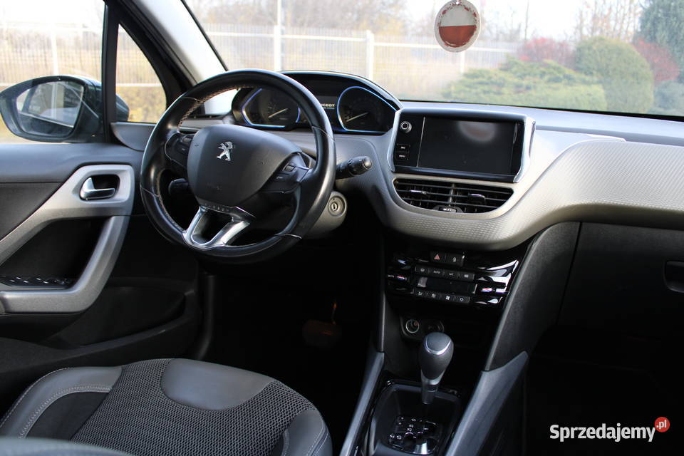Peugeot 2008 I 2013 2019 12 2008 Pochodzenie 1199cm3 świętokrzyskie Kielce
