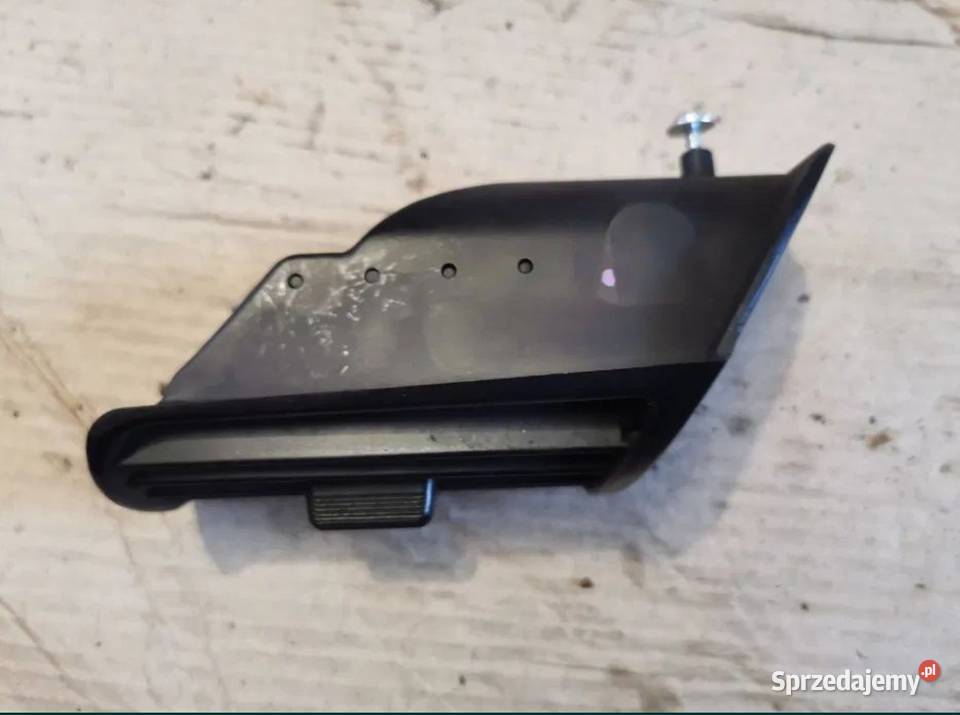 Kratka nawiewu lewa drzwi BMW E34 osobowe Żory