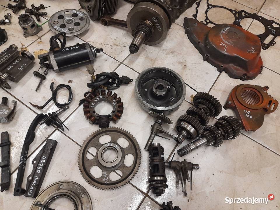 Suzuki DR 750 silnik części głowica wał cylinder Jelenia Góra sprzedam