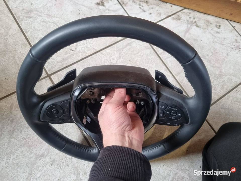 KIEROWNICA MULTIFUNKCJA TOYOTA COROLLA E21
