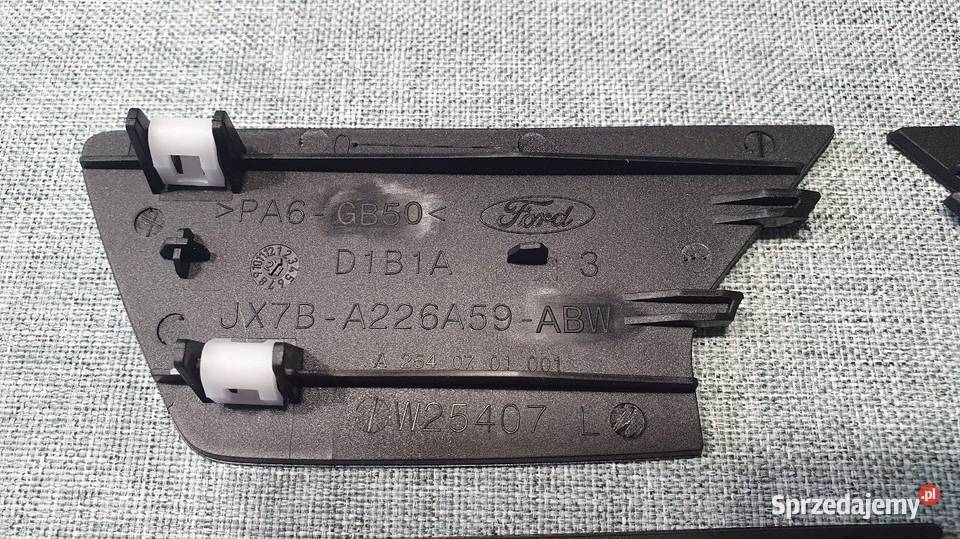 Odlaski zaślepki tapicerki Ford Escape MK4 Kuga wielkopolskie Lusowo