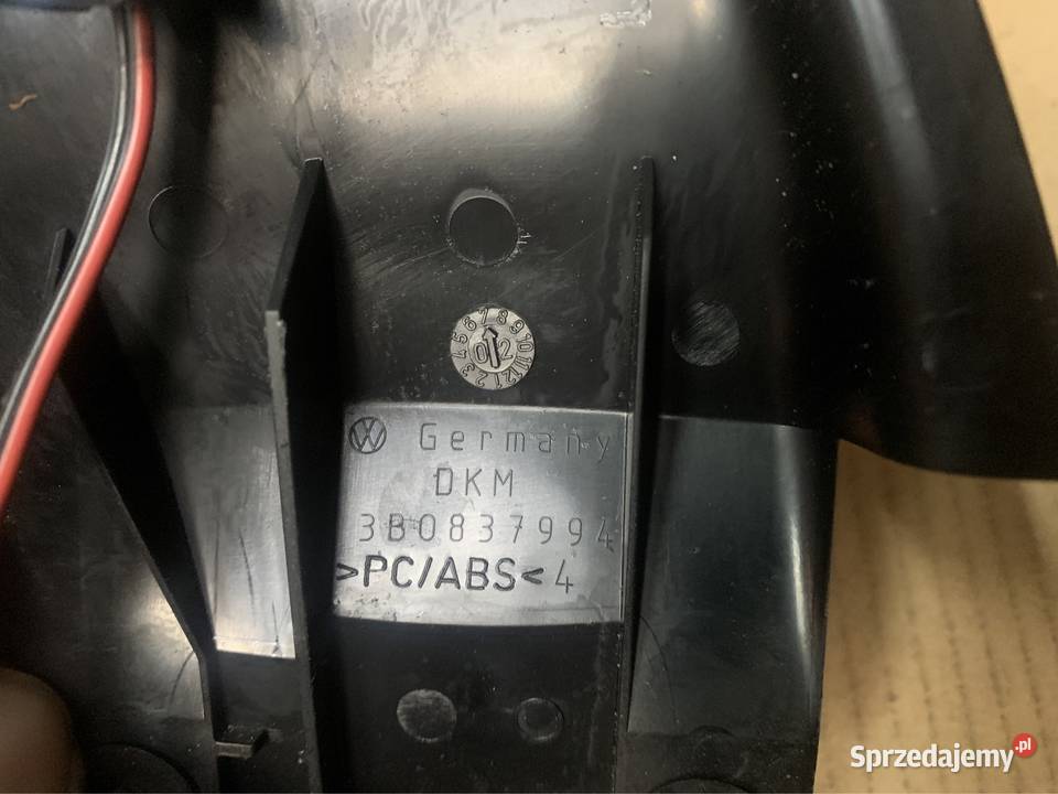 Trójkąt osłona lusterka 3B0837994 vw passat b5 Szczecin sprzedam