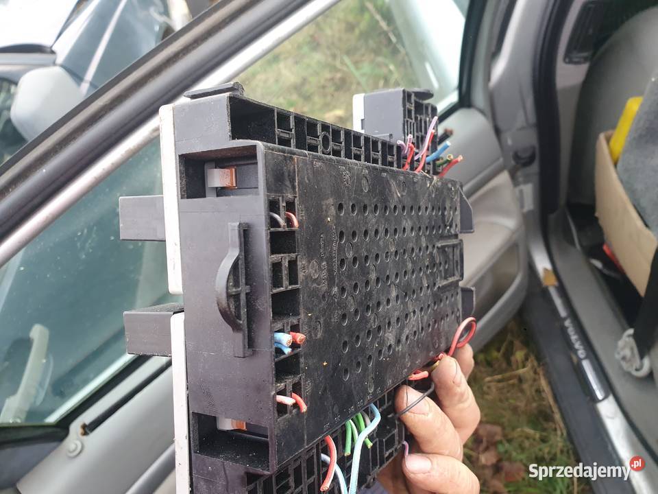 Moduł Cem Rem BSI bezpieczniki Volvo s60 s80 v70 Kraków