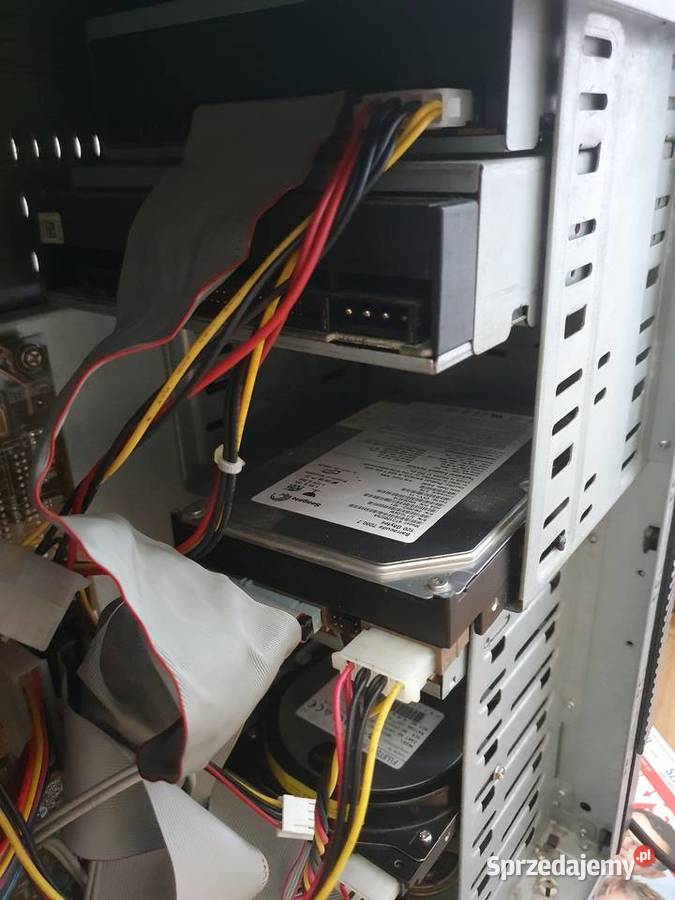 Komputer stacjonarny Retro PCRadeon 9000Sound