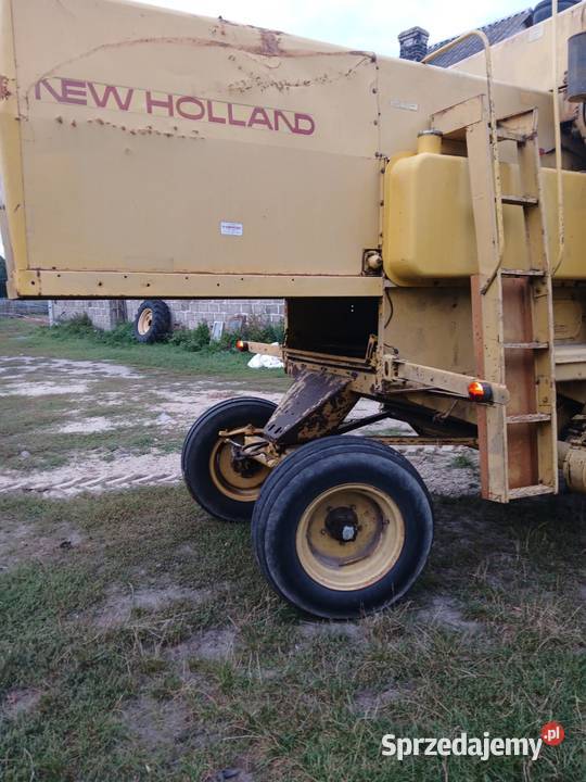 Kombajn zbożowy Holland 15 30 Sajówka