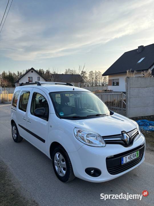 Renault Kangoo 12 114 2018 Benzyna Biały sprzedam