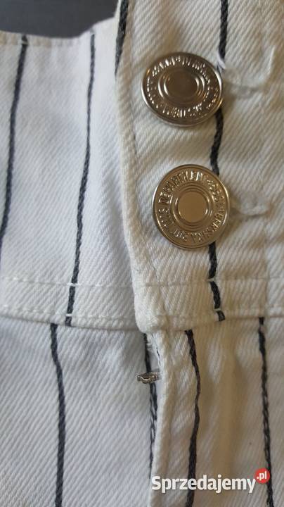Krótkie spodenki w paski Bershka EU34 Spodnie małopolskie Kraków