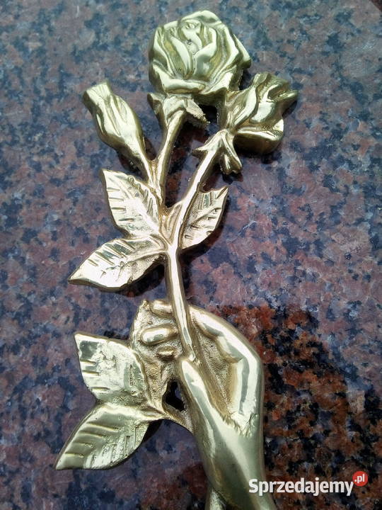 Róża mosiężna złota z kłosem z dłonią prawolewo mazowieckie Strzegowo