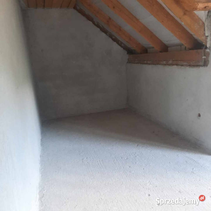 Ładny nowy dom do wykończenia w Porębie Myślenice