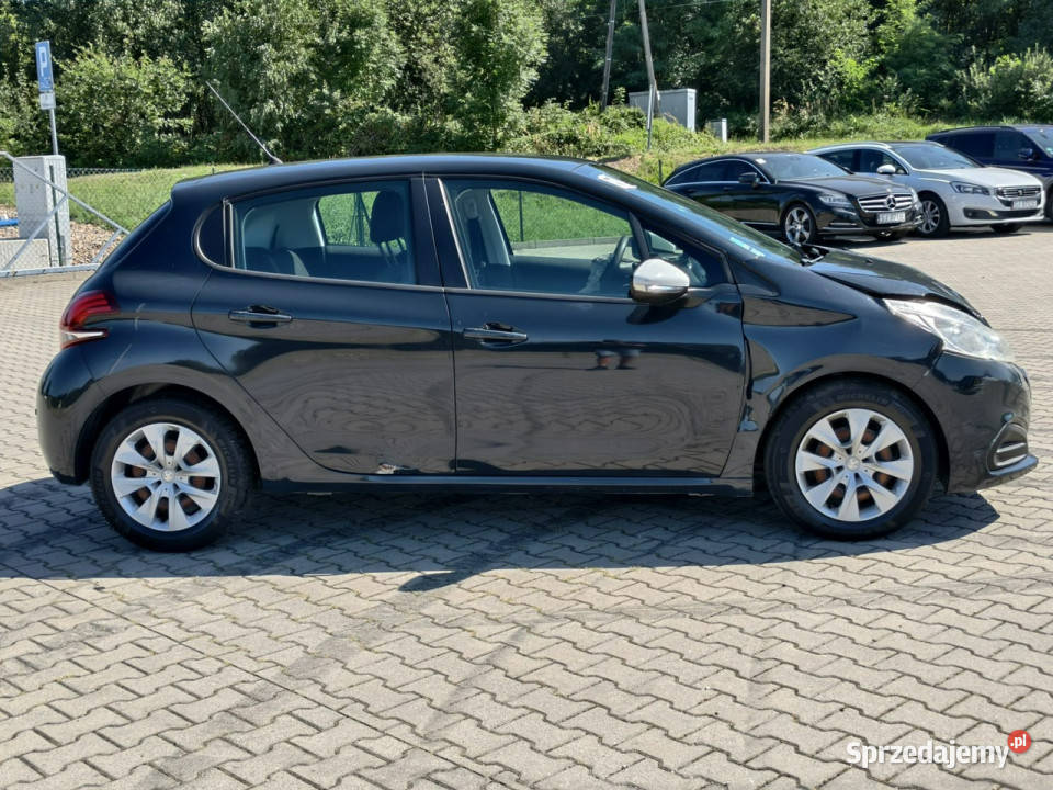 Peugeot 208 12 benzyna 82 klimatyzacja Kęty sprzedam