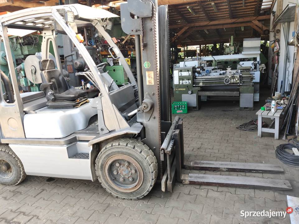 Wózek widłowy Nissan 3 tony 35 25 2 t Toyota Maków Podhalański