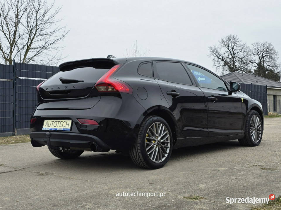 Volvo V40 ledRDesignBezwypadkowy II 2012 bluetooth Białogard