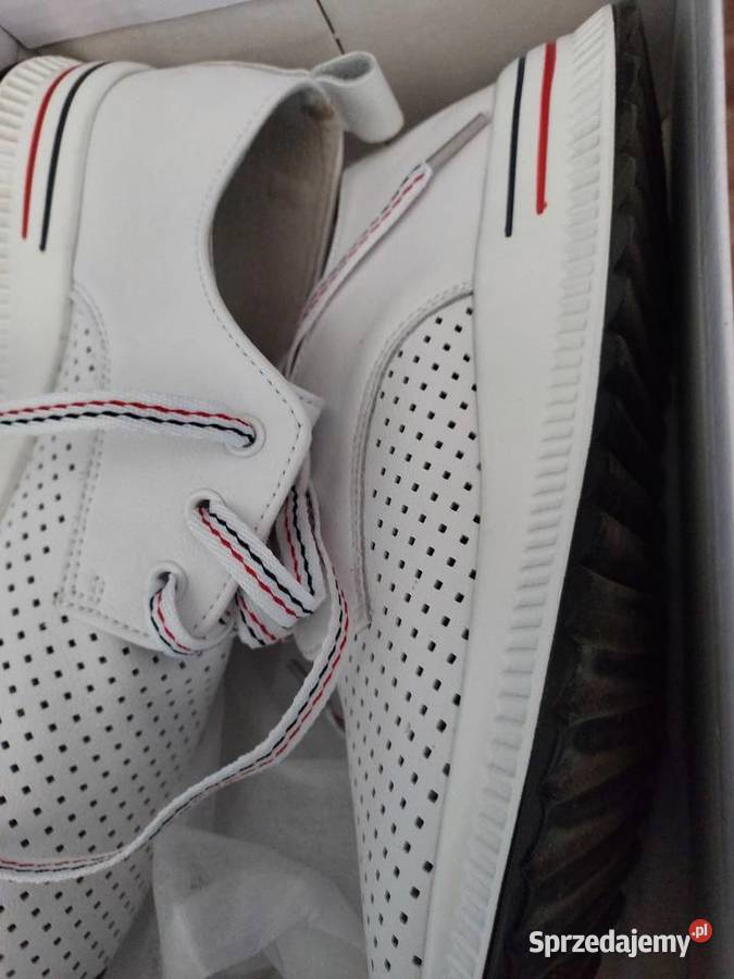 Buty sportowe Nowe skórzane białe Artiker 38 Wrocław