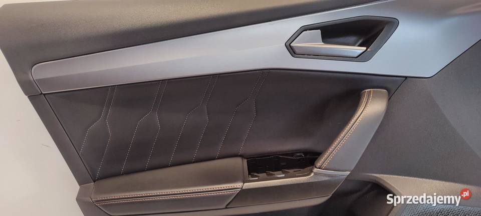 CUPRA FORMENTOR BOCZEK DRZWI LEWY PRZÓD RHD