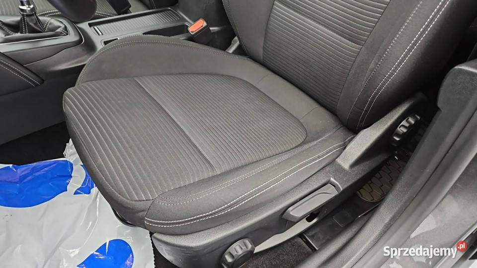 Ford Focus 15 EcoBlue Titanium X Z Polskiego wielofunkcyjna kierownica Warszawa