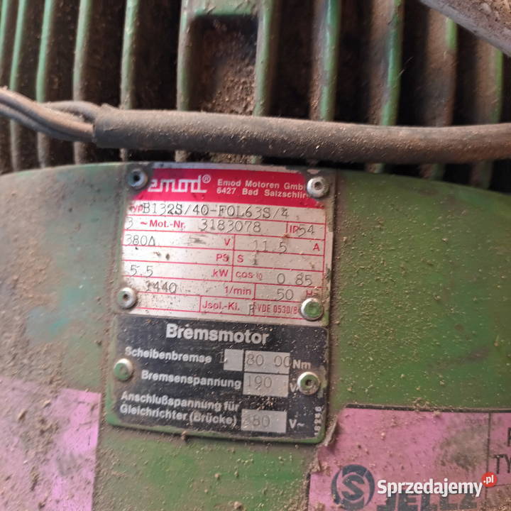 Gilotyna hydrauliczna SAFAN z podajnikiem 25003 Produkcja Milicz