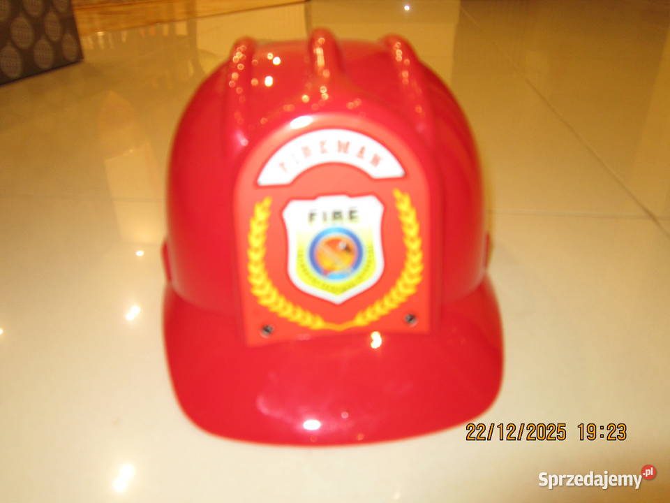 Wóz strażacki kask strażaka Figurki strażaków z Samochody i pojazdy mazowieckie Warszawa sprzedam