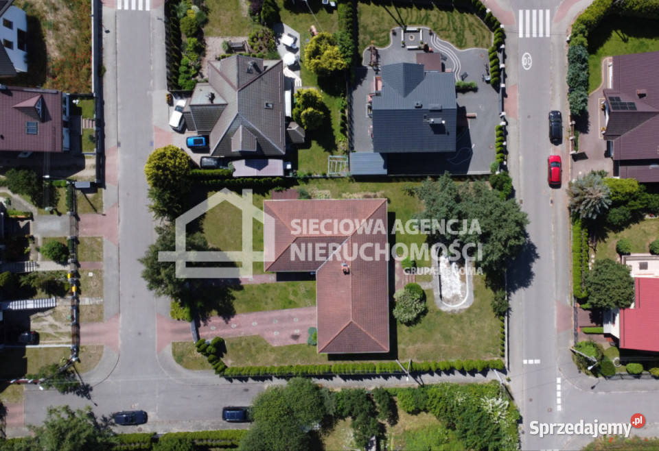 sprzedaży domu wolnostojącego Straszyn 186m2 sprzedam