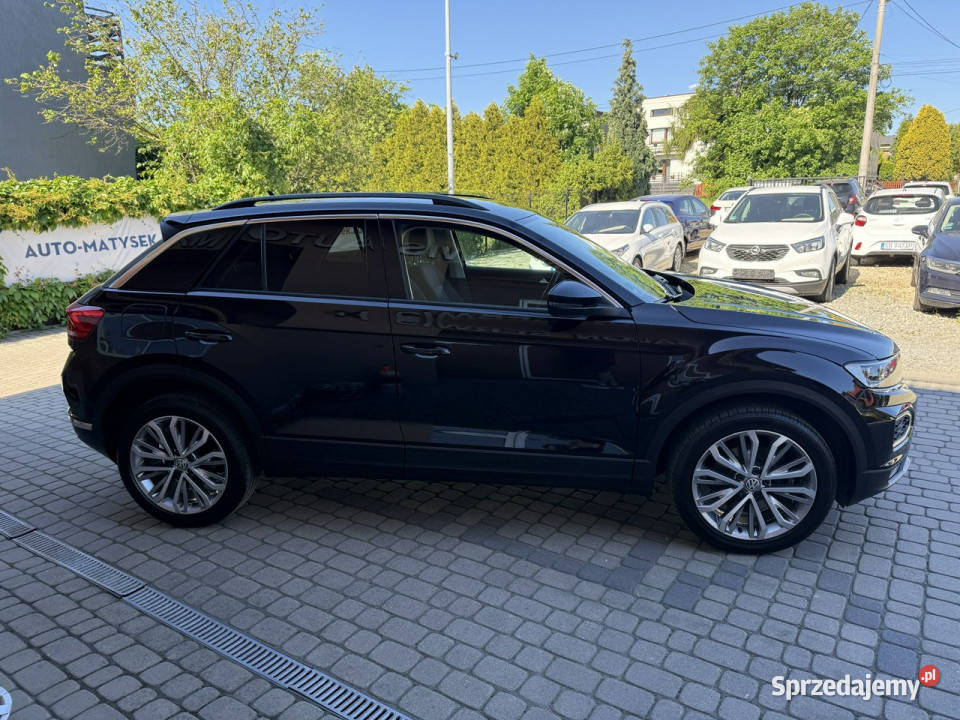 Volkswagen TRoc 15 TSI 150 Klima Navi Ledy I czarny Orzech