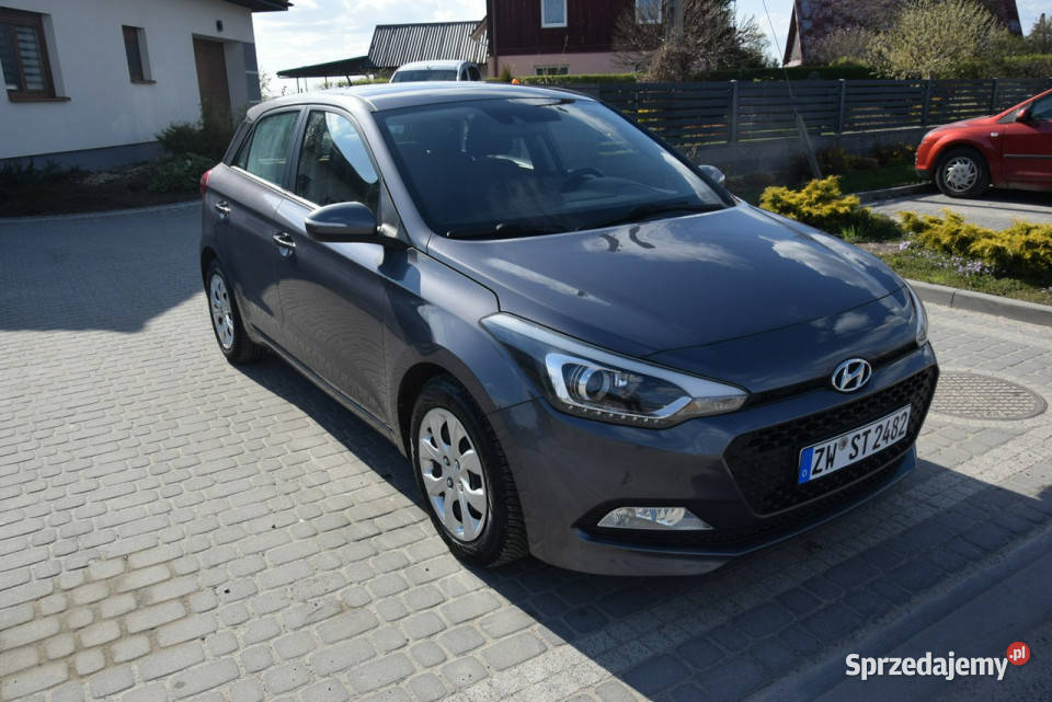 Hyundai i20 12B 2015 Led Klimatronik PDC VAT marża podkarpackie Majdan Sieniawski
