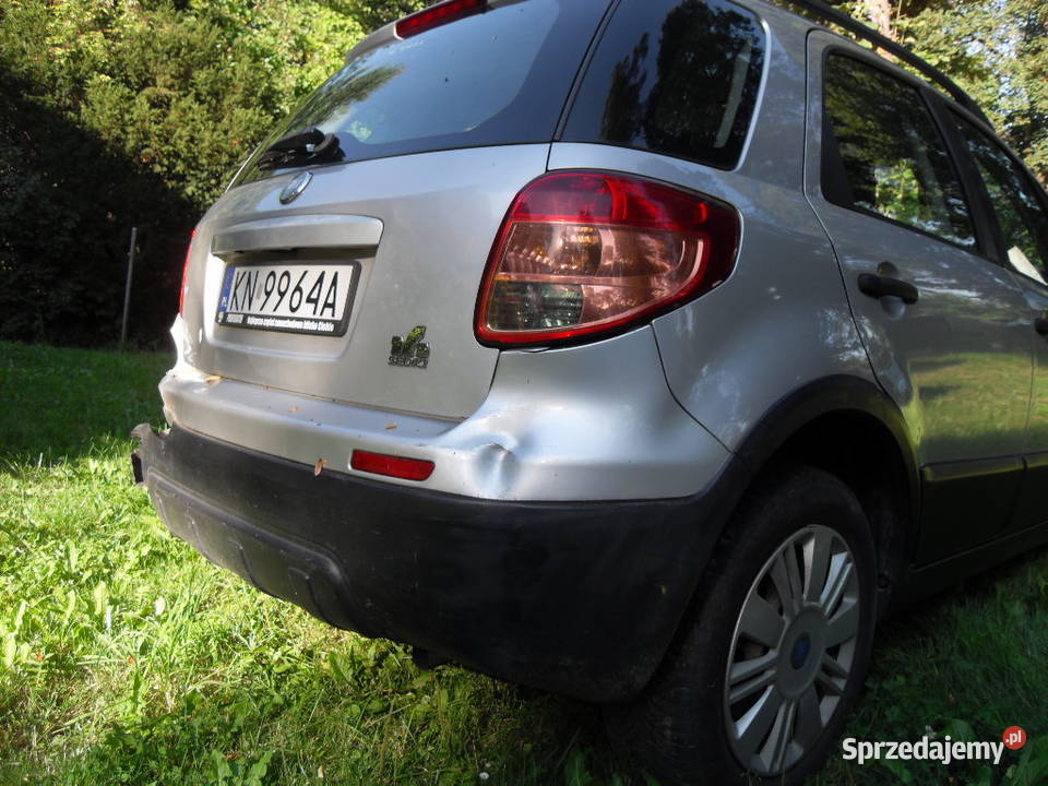 FIAT SEDICI 16 BENZYNA LPG USZKODZONY TYLNY