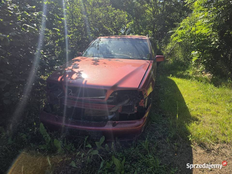 Volvo V70 w całości na części Pieszyce sprzedam