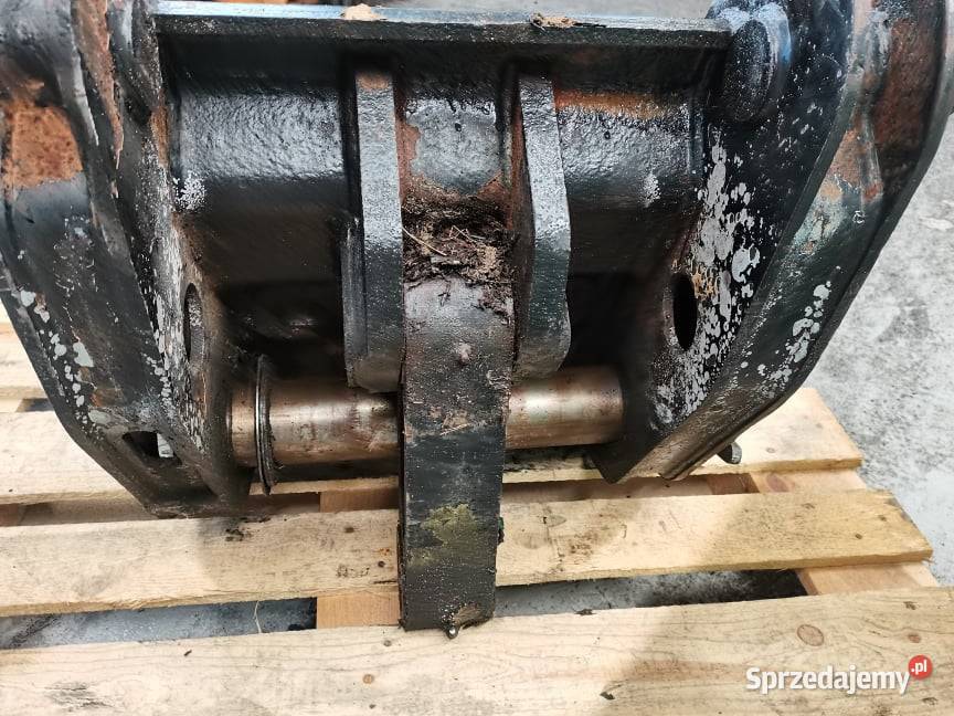 Ramka osprzętu CAT TH 330 sprzedam