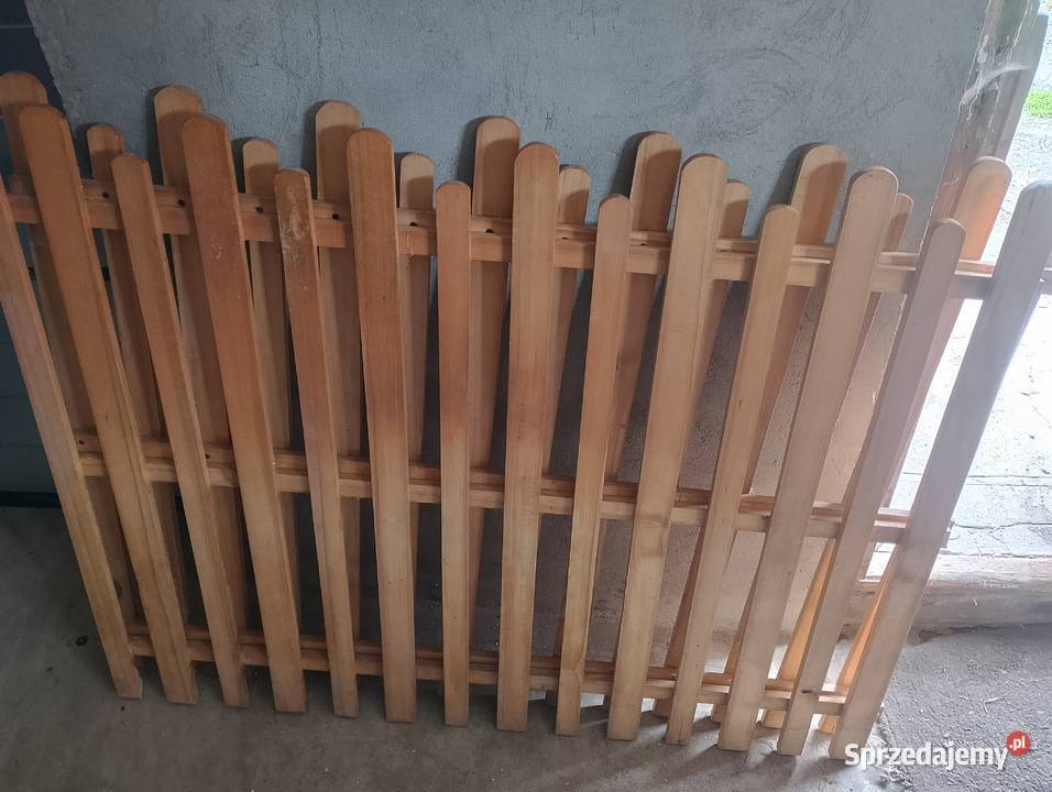 Drewniany płotek 2 podkarpackie