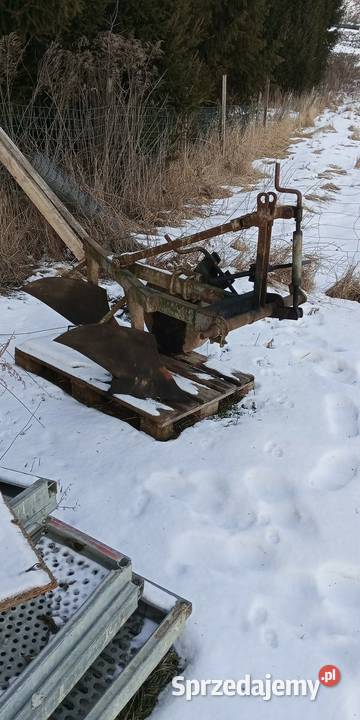 Pług dwuskibowy nieuszkodzony Pługi Kocmyrzów